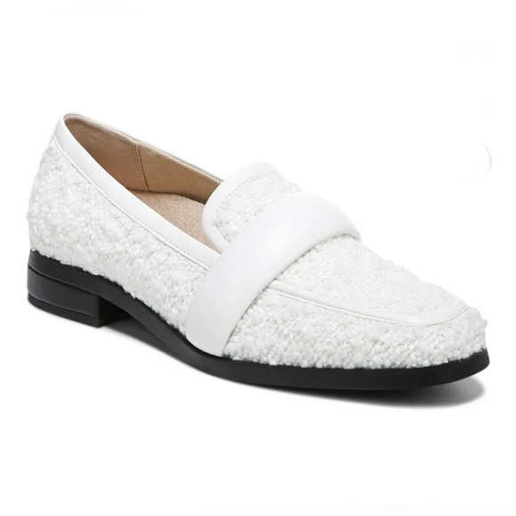 NEW Vionic Mylene White Boucle Loafers - Picture 1 of 9